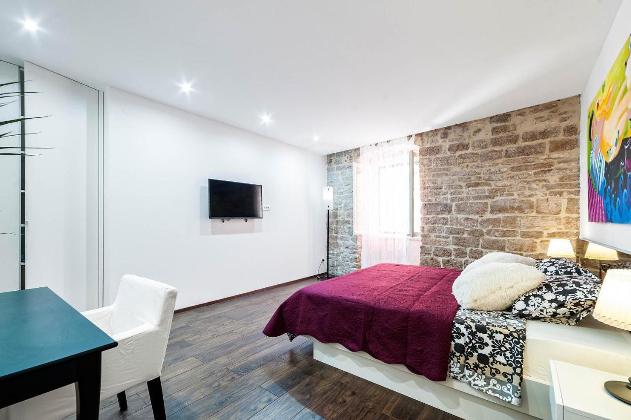 Apartamento Aparment Lila Šibenik Exterior foto